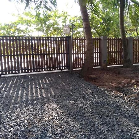 Surf Villa Hiriketiya Matara Bagian luar foto